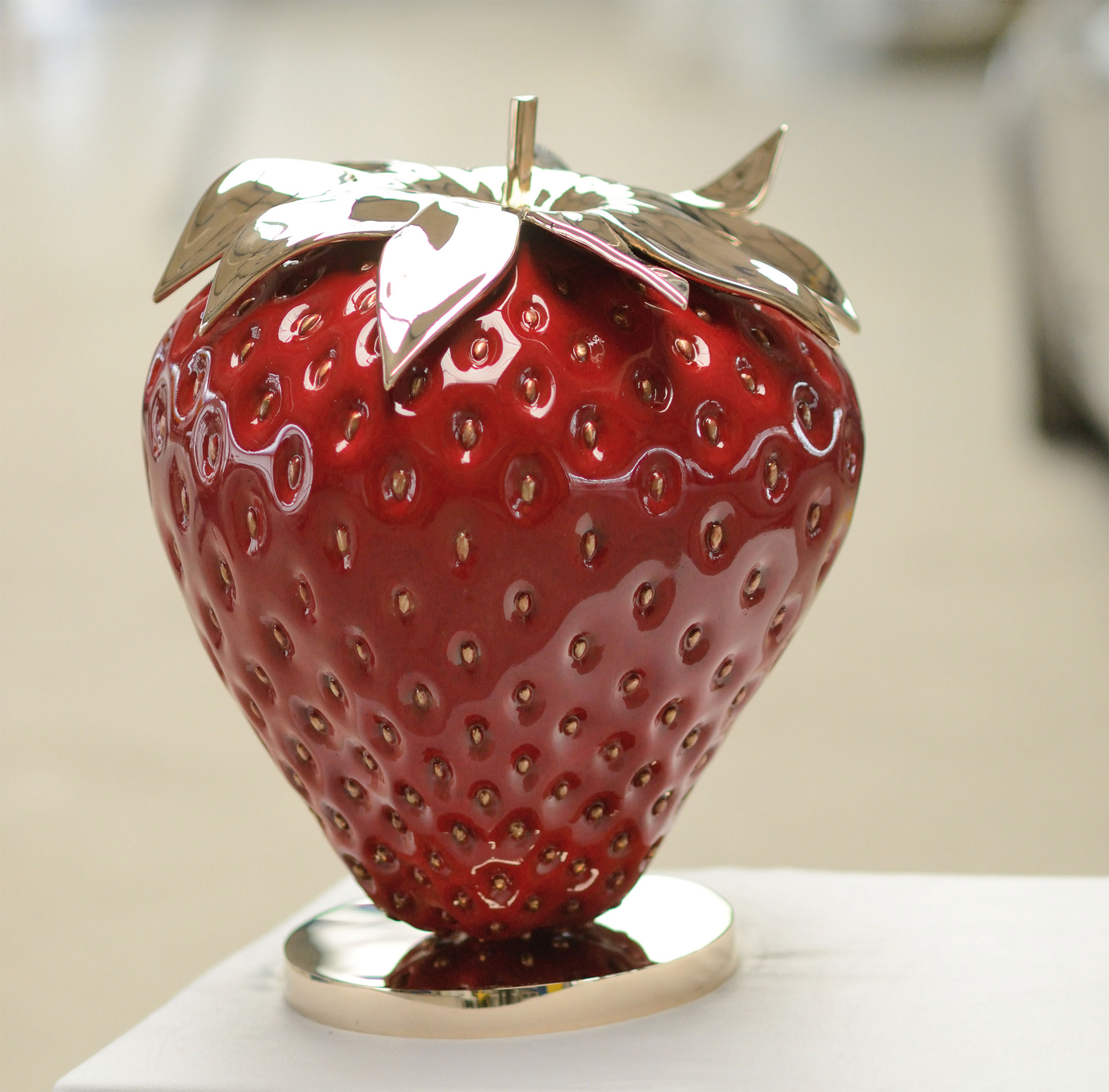 Strawberry 80 x 50 cm